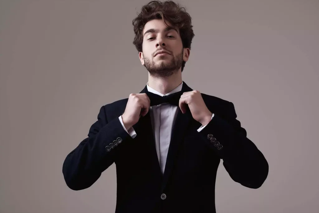 Tying the Bow Tie