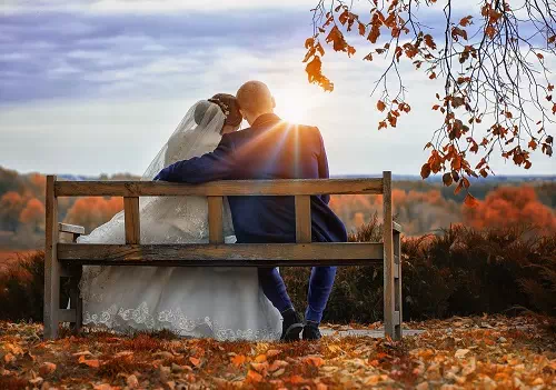 far from the madding crowd