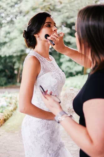 getting ready for wedding photoshoot
