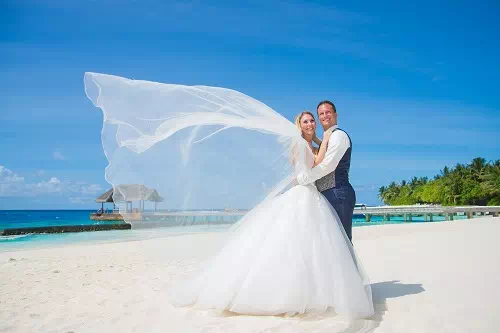 let the veil fly
