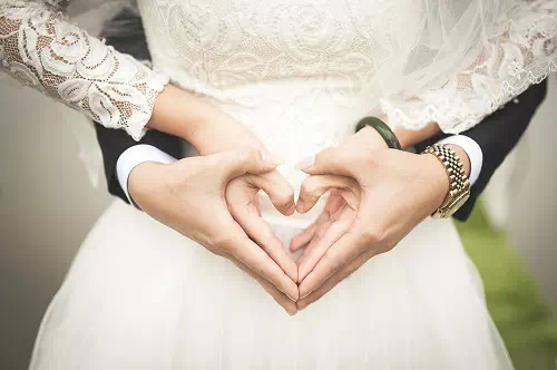 make heart sign