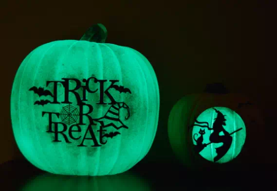 Glowing Pumpkins - Halloween design ideas