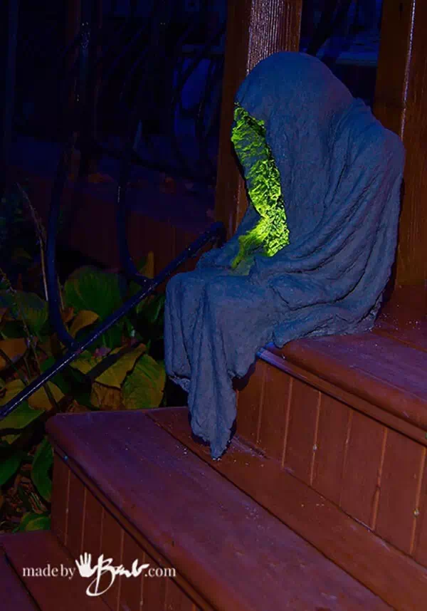 Scary Guardian Ghoul - Halloween design ideas
