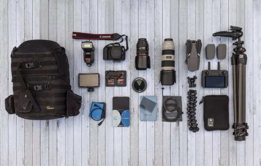 Carry minimal gears